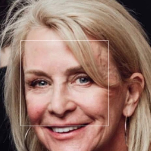 vickibartolino